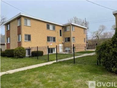 Main picture of 1111 Broadway Ave