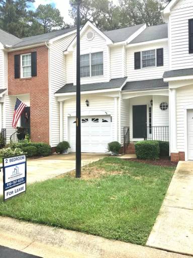 Main picture of 4504 Treerose Way