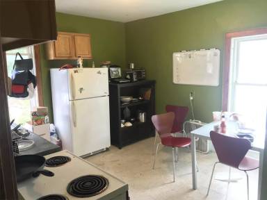 Main picture of 39 Hickok Pl