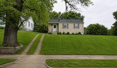 Main picture of 1263 Newark Ave