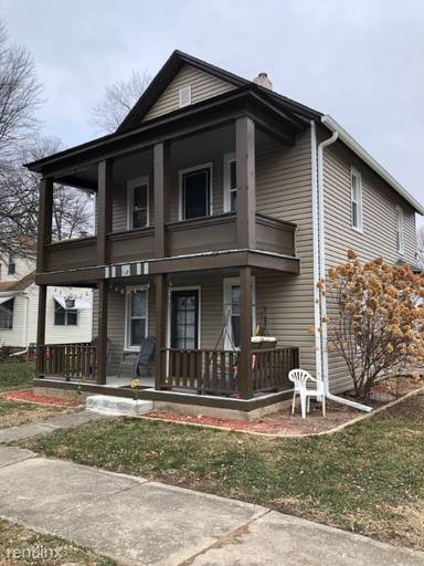 Main picture of 196 1/2 S Grand Ave