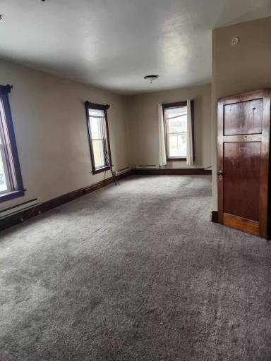 Main picture of 129 N Jefferson St