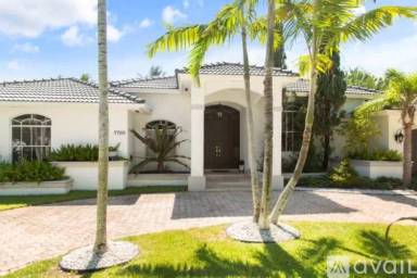 Main picture of 7790 SW 120th Pl