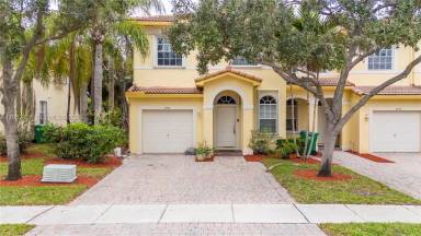 Main picture of 2540 SW 85th Ter