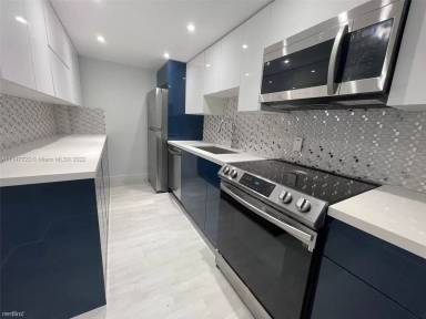 Main picture of Harbour Pointe of Miami Condo