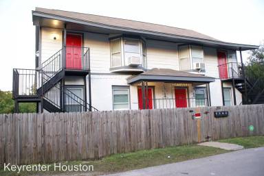 Main picture of 2511 Rosalie St