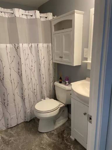 Main picture of 101 E Broadway