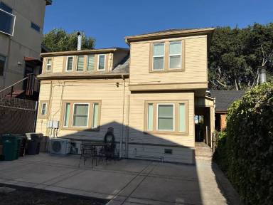 Main picture of 3896 Ruby St