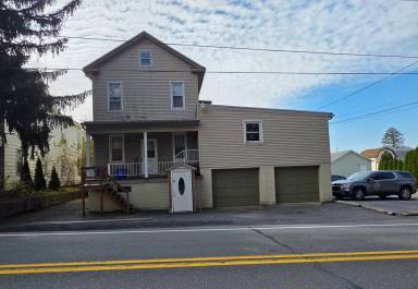 Main picture of 358 Main St