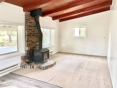 Main picture of 4133 Shoreline Dr