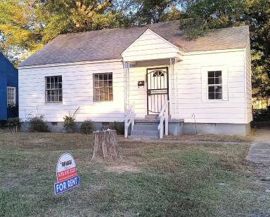 Main picture of 3007 S Poplar St