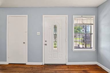 Main picture of 5934 Belmark St