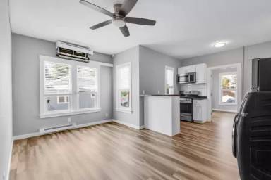 Main picture of 1213 12th St