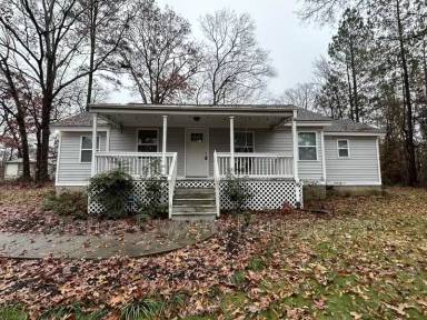 Main picture of 111 Walker St