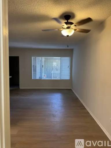 Main picture of 3910 Beethoven St