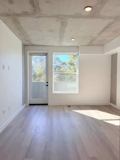 Main picture of 3660 Reynard Way