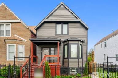 Main picture of 6617 S Langley Ave