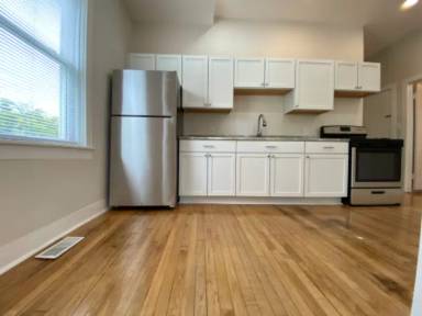 Main picture of 4023 E Elm Rd