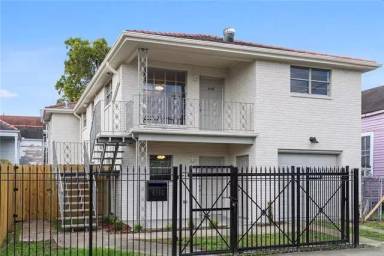 Main picture of 4108 Magnolia St