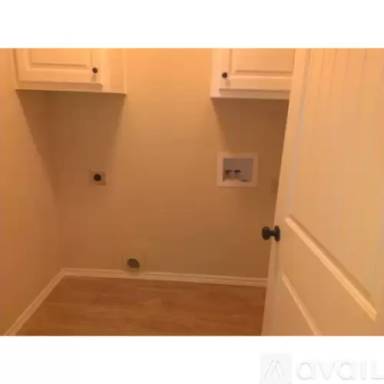 Main picture of 6806 Oakridge Ave