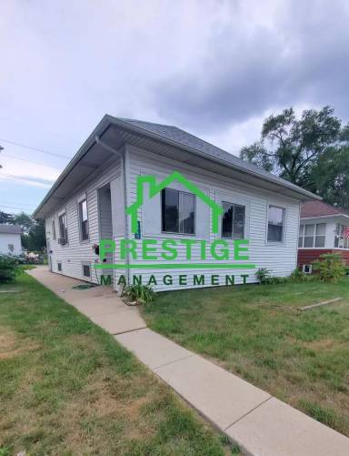 Main picture of 446 Detroit St