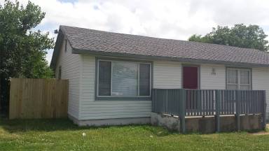 Main picture of 1128 SW 39th St