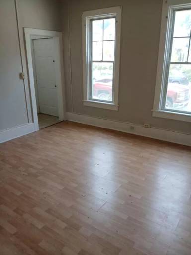 Main picture of 1024 N Michigan St