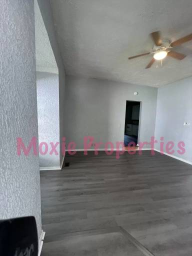 Main picture of 1214 W Havens St