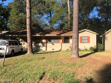 Main picture of 722 Myrtlewood Dr