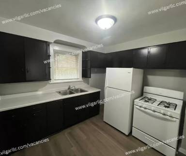 Main picture of 4110 Drummond St