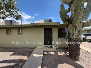 Main picture of 5626 E 26th St