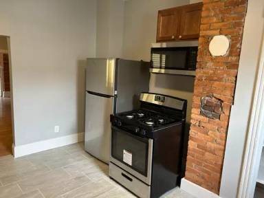 Main picture of 1825 Jancey St