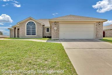 Main picture of 3300 Sherwood Forest Dr