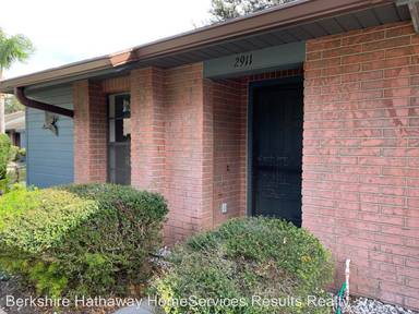 Main picture of 2911 Duchess Oak Ct