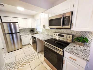 Main picture of 3860 7th Ave N
