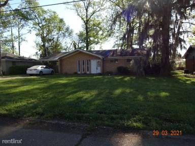 Main picture of 113 Shady Ln