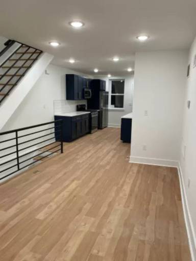 Main picture of 1533 S Etting St