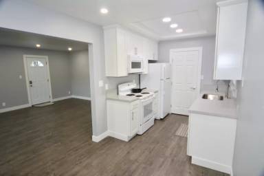 Main picture of 51 Michael Dr