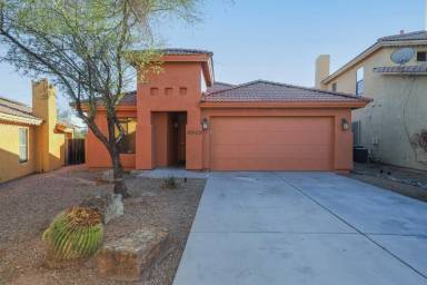 Main picture of 4919 S Celta Vigo Ct