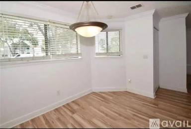 Main picture of 7298 Ulmerton Rd