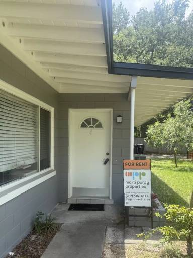 Main picture of 8 E Evans St