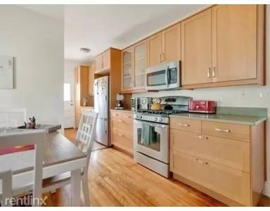 Main picture of 44 Waterhouse St
