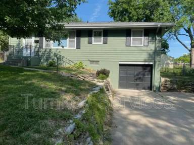 Main picture of 717 N Beadle St