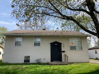Main picture of 2749 N Bazil Ave