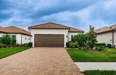 Main picture of 3282 Francoa Dr