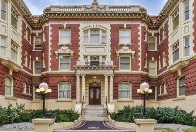 Main picture of 507 S Howard St
