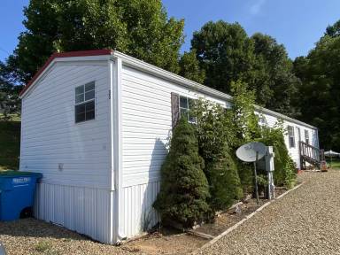 Main picture of 35 Windy Hill Rd