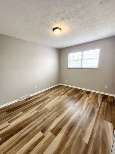 Main picture of 612 E Pine St