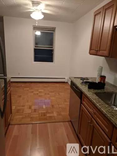 Main picture of 510 Midland Ave