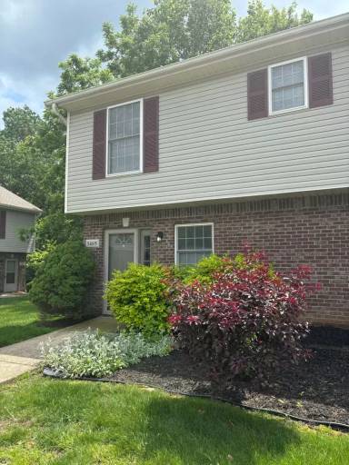 Main picture of 3465 S Oaklawn Ct